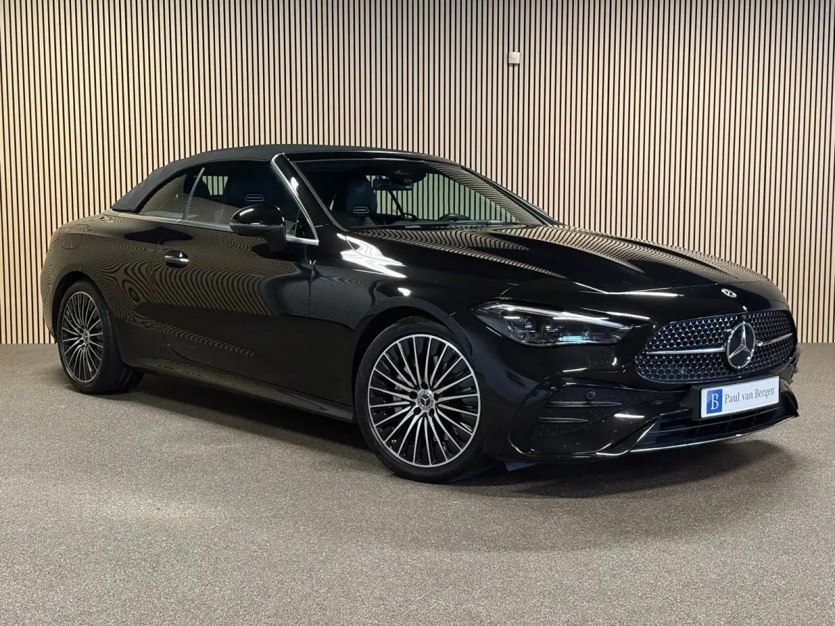 200 AMG STYLING-AIRSCARF-MEMORY-360 CAMERA-TREKHAAK-ZEER COMPLEET