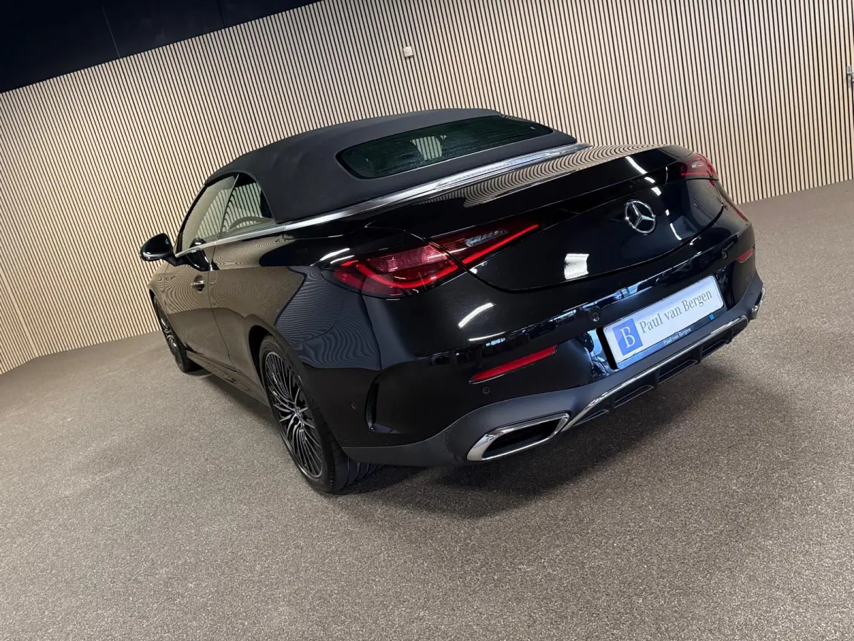 200 AMG STYLING-AIRSCARF-MEMORY-360 CAMERA-TREKHAAK-ZEER COMPLEET