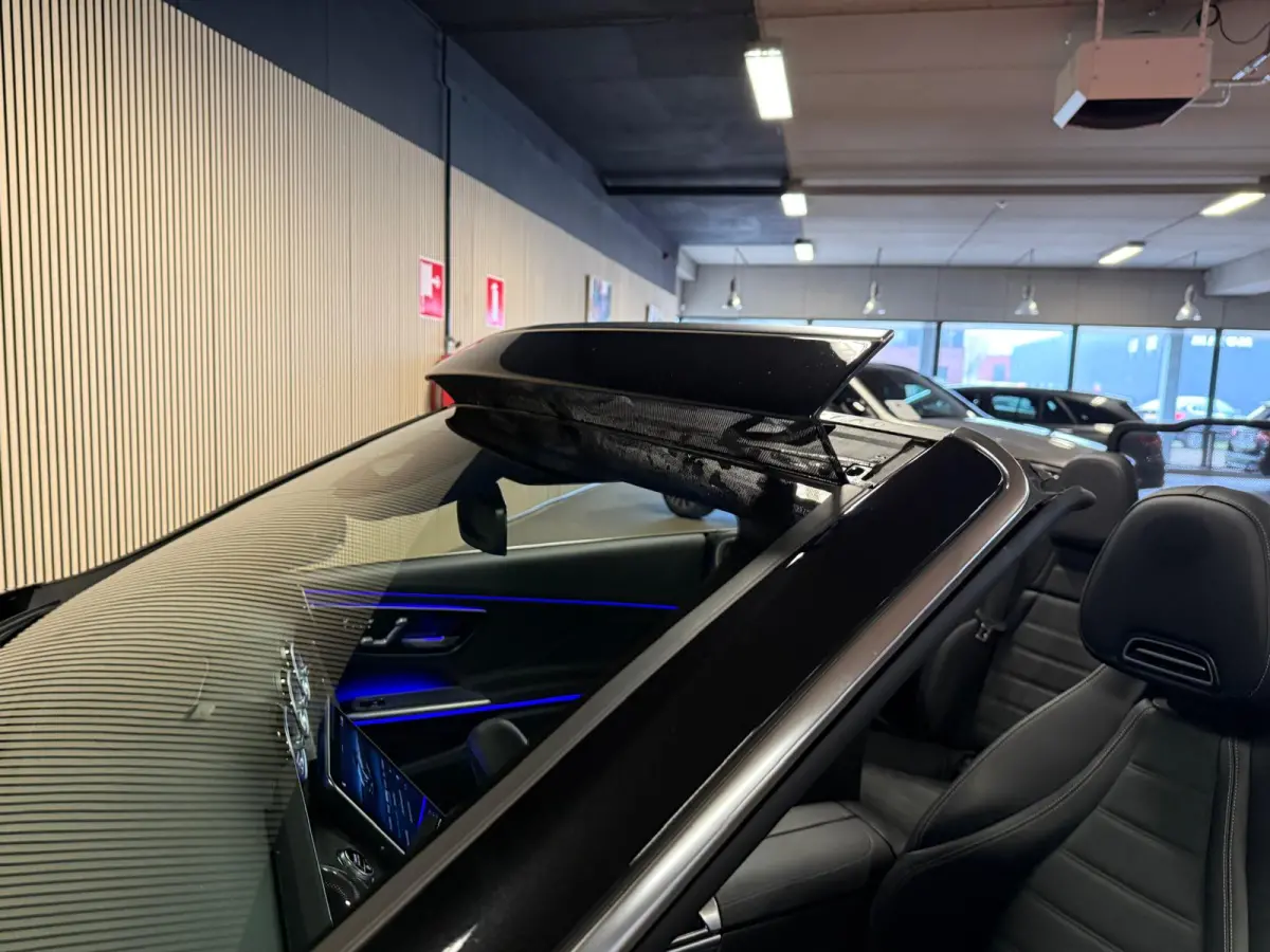 200 AMG STYLING-AIRSCARF-MEMORY-360 CAMERA-TREKHAAK-ZEER COMPLEET