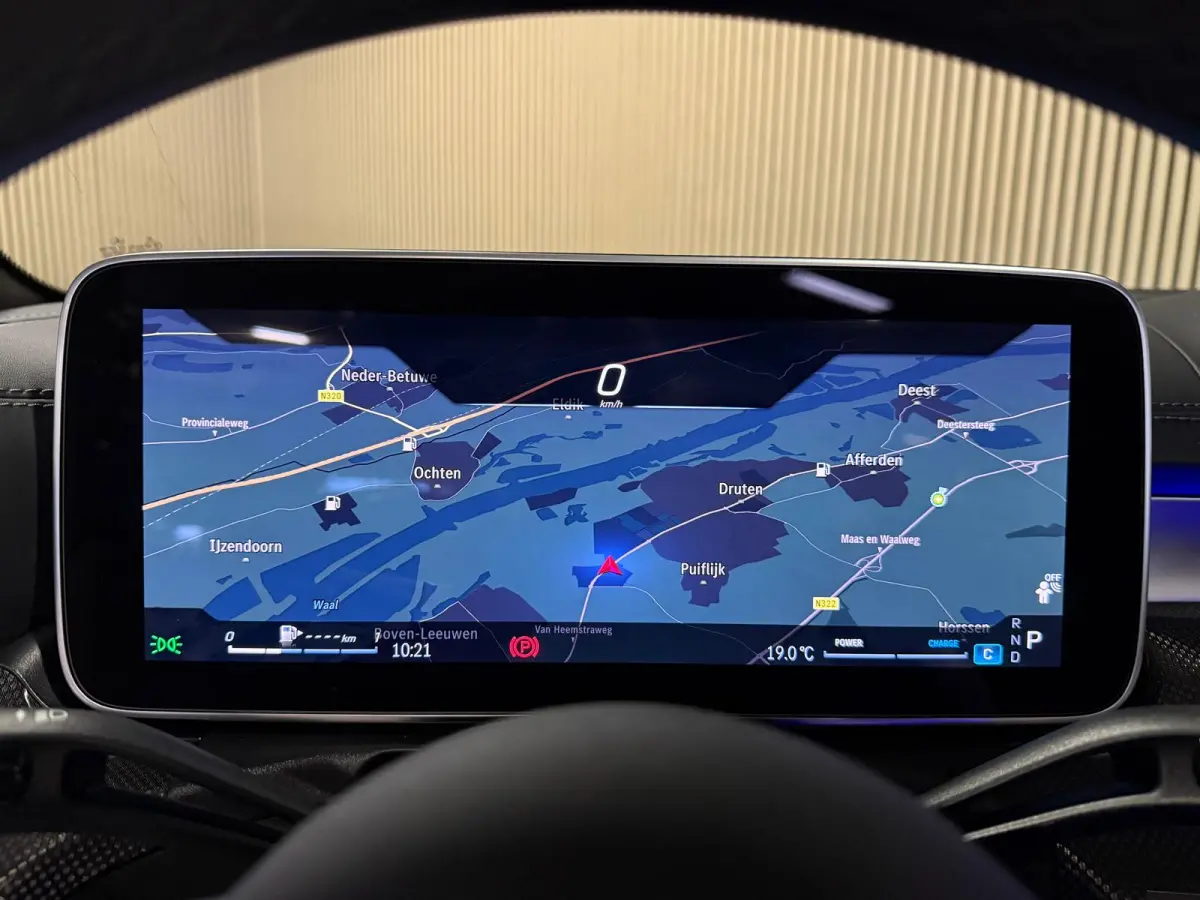 200 AMG STYLING-AIRSCARF-MEMORY-360 CAMERA-TREKHAAK-ZEER COMPLEET