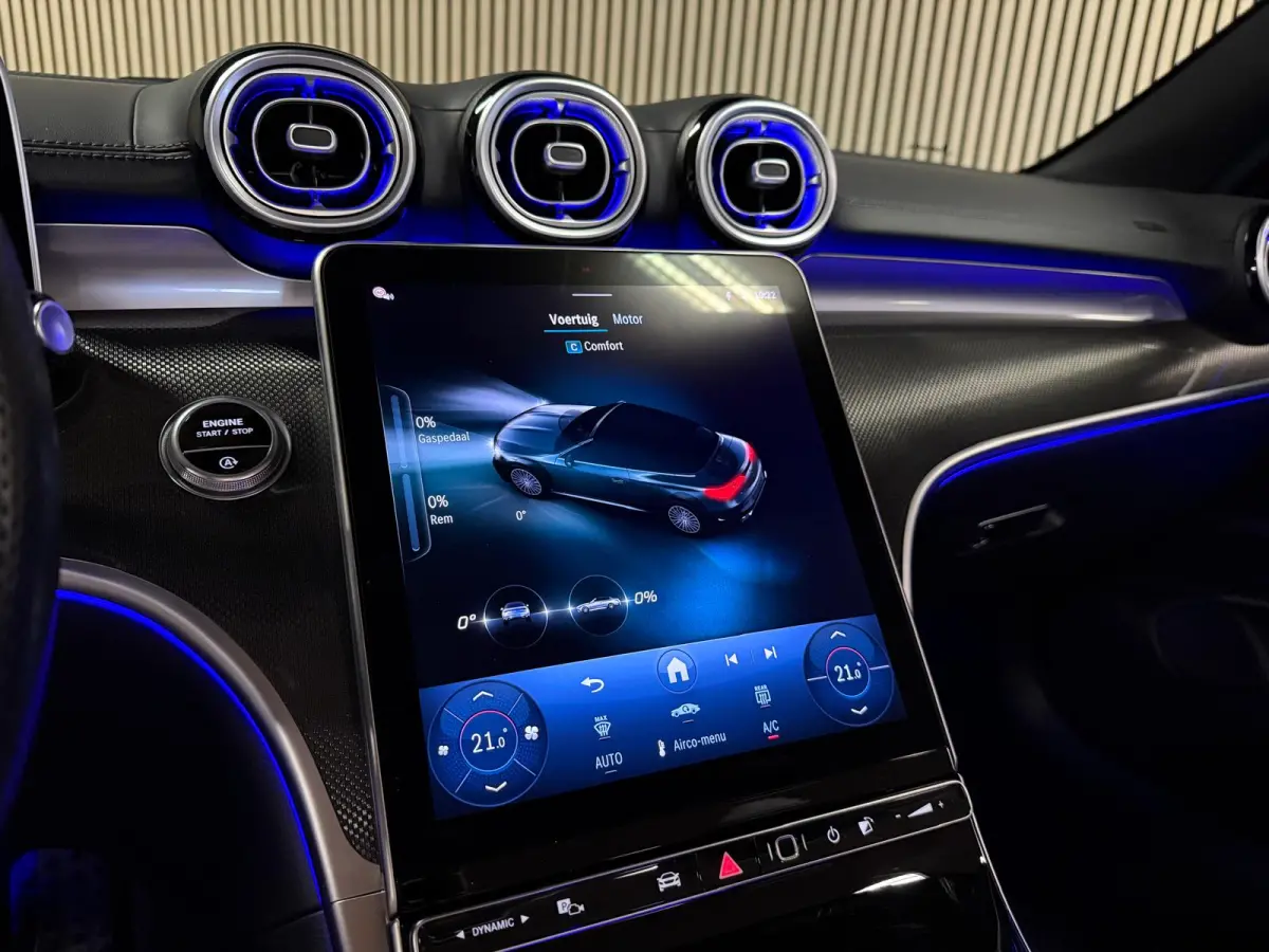 200 AMG STYLING-AIRSCARF-MEMORY-360 CAMERA-TREKHAAK-ZEER COMPLEET