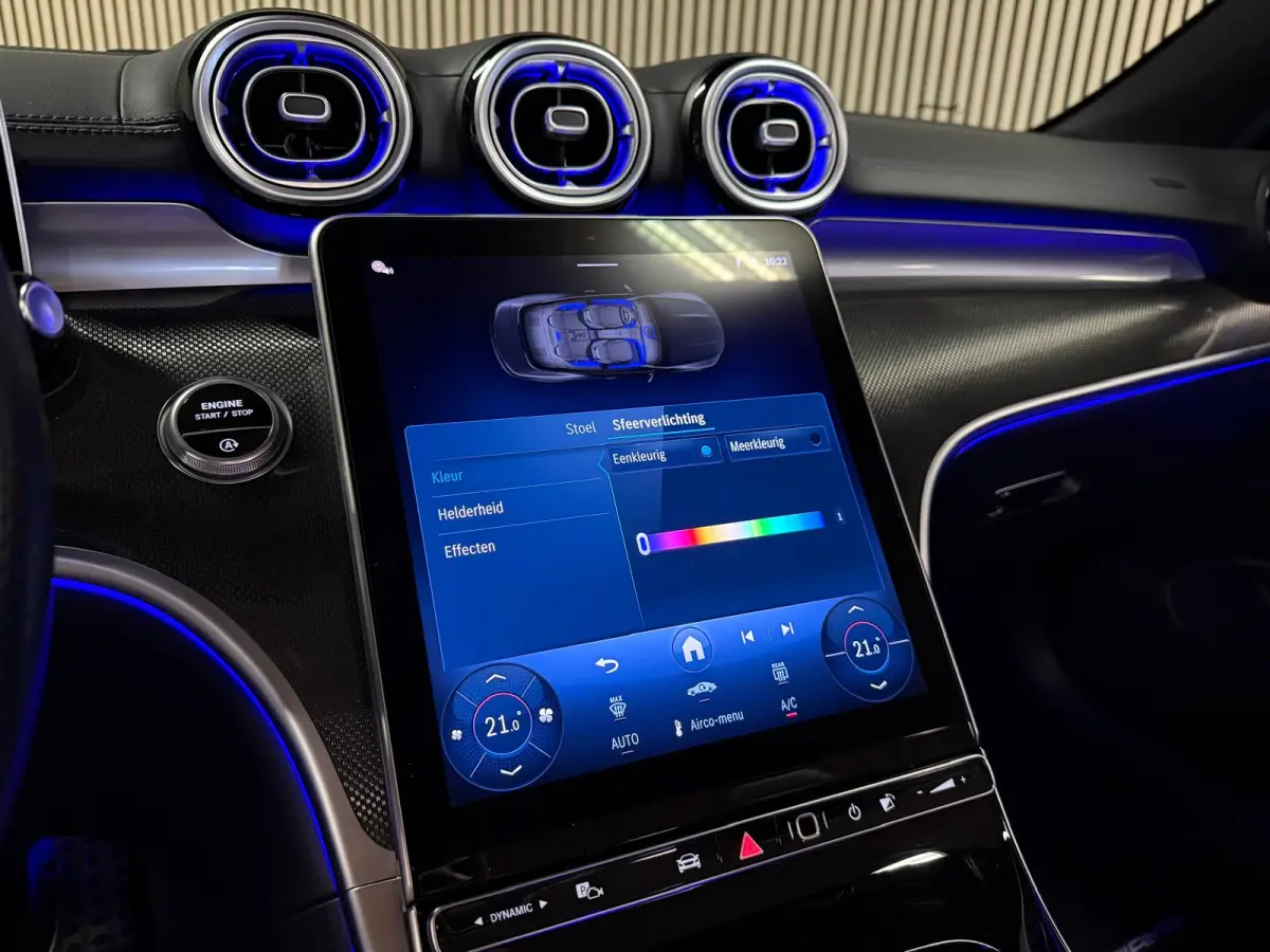 200 AMG STYLING-AIRSCARF-MEMORY-360 CAMERA-TREKHAAK-ZEER COMPLEET
