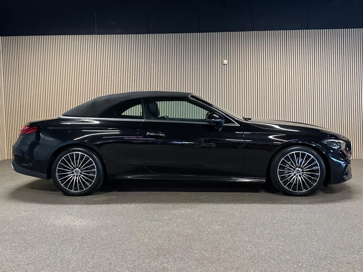 200 AMG STYLING-AIRSCARF-MEMORY-360 CAMERA-TREKHAAK-ZEER COMPLEET