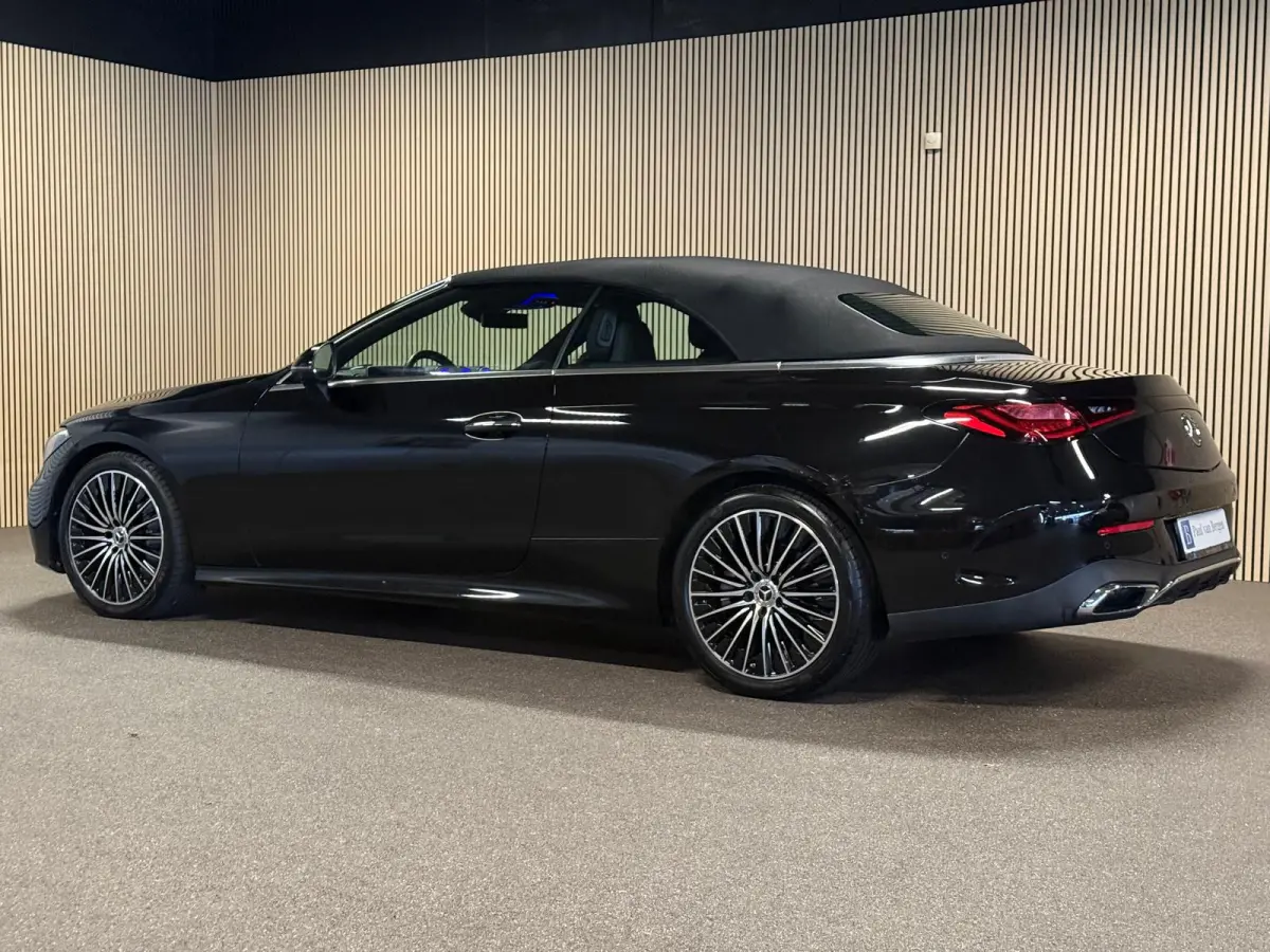 200 AMG STYLING-AIRSCARF-MEMORY-360 CAMERA-TREKHAAK-ZEER COMPLEET