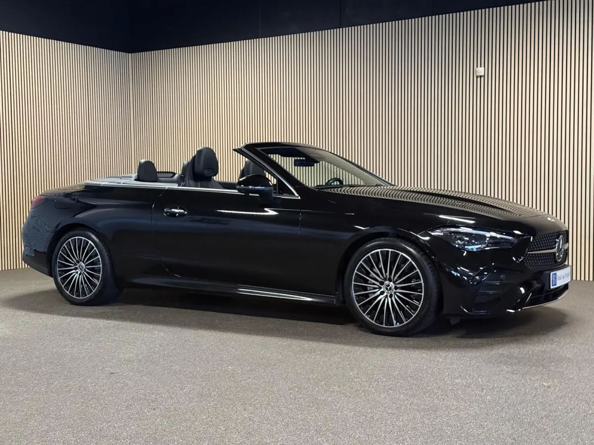 200 AMG STYLING-AIRSCARF-MEMORY-360 CAMERA-TREKHAAK-ZEER COMPLEET