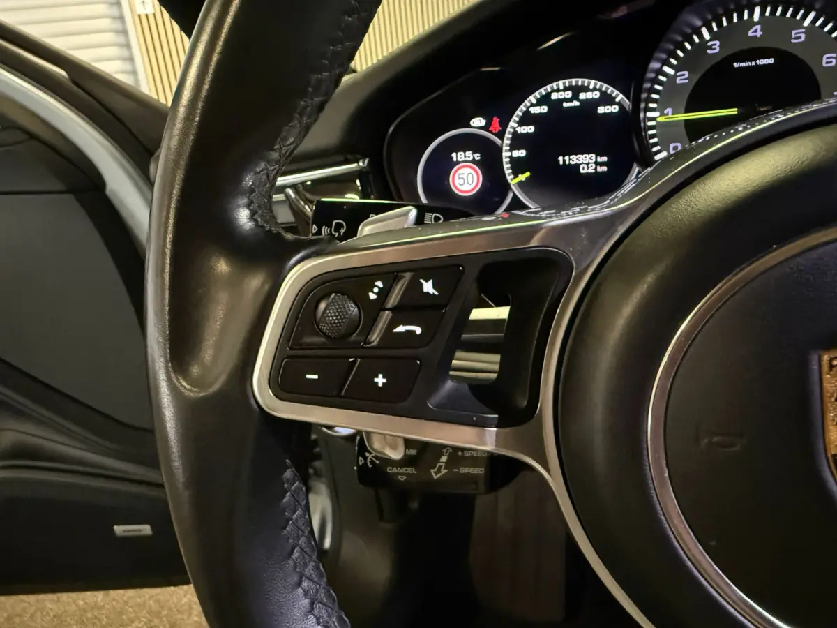 2.9 4 E-Hybrid-SPORT DESIGN-SPORT UITLAAT-18 VOUDIG-PDLS-SPORT CHRONO-ZEER COMPLEET