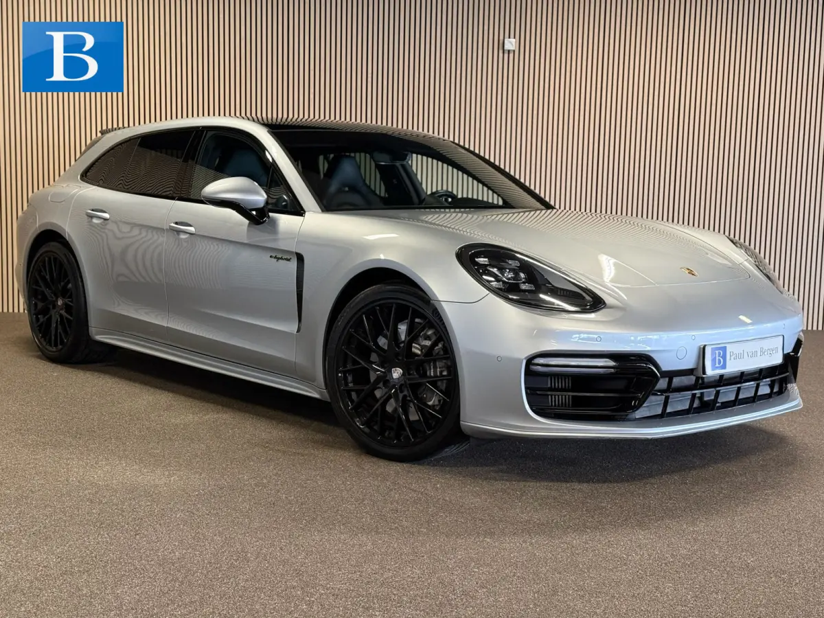 2.9 4 E-Hybrid-SPORT DESIGN-SPORT UITLAAT-18 VOUDIG-PDLS-SPORT CHRONO-ZEER COMPLEET