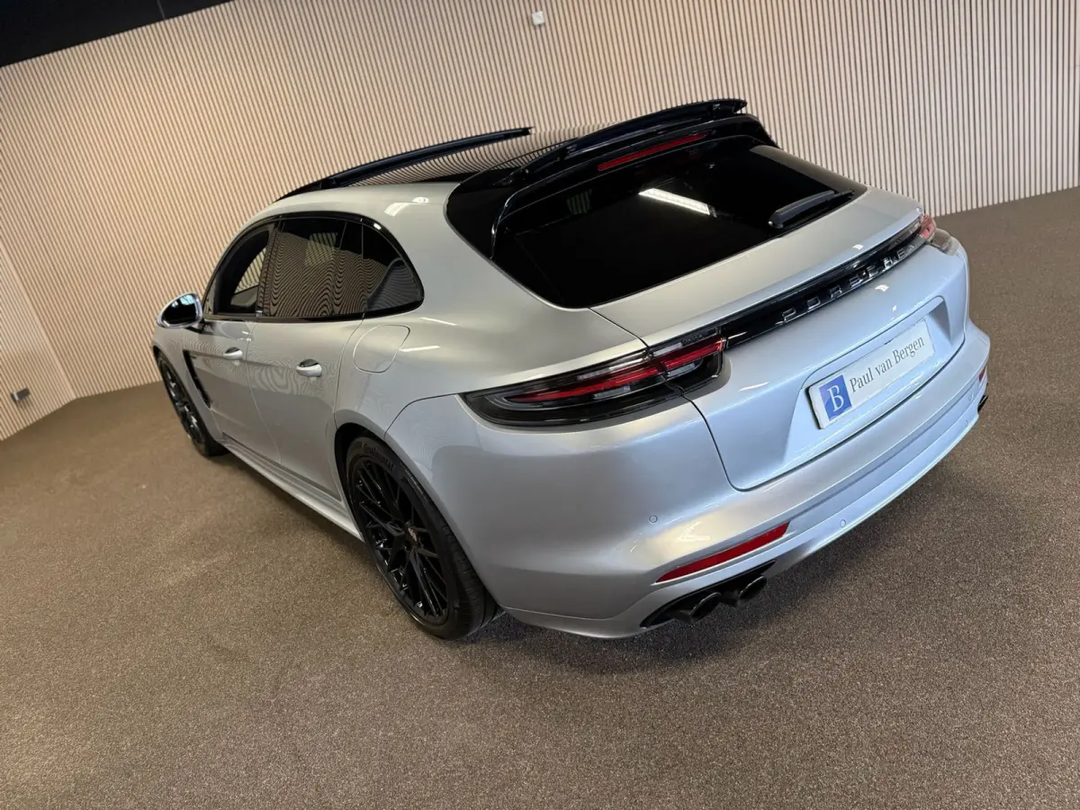 2.9 4 E-Hybrid-SPORT DESIGN-SPORT UITLAAT-18 VOUDIG-PDLS-SPORT CHRONO-ZEER COMPLEET