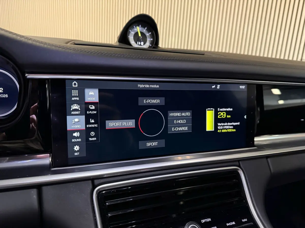 2.9 4 E-Hybrid-SPORT DESIGN-SPORT UITLAAT-18 VOUDIG-PDLS-SPORT CHRONO-ZEER COMPLEET