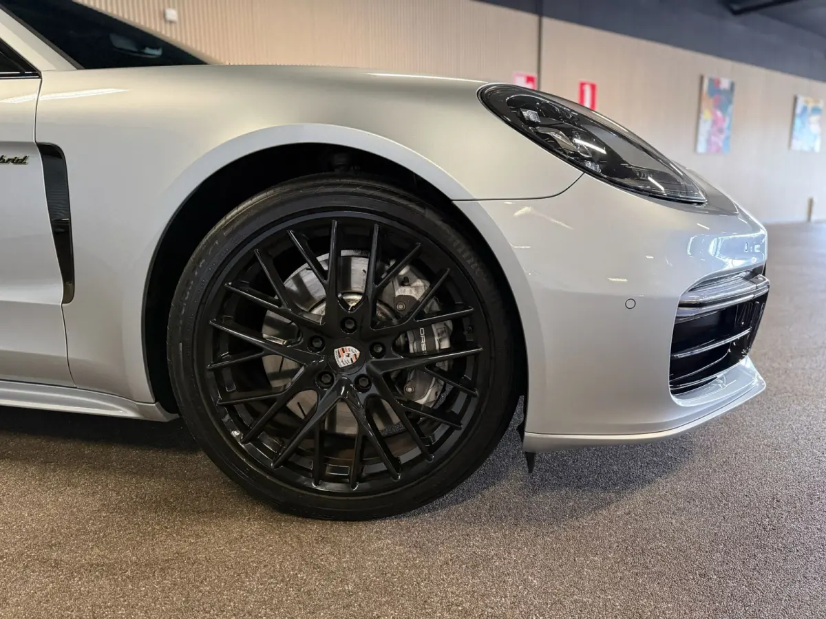 2.9 4 E-Hybrid-SPORT DESIGN-SPORT UITLAAT-18 VOUDIG-PDLS-SPORT CHRONO-ZEER COMPLEET