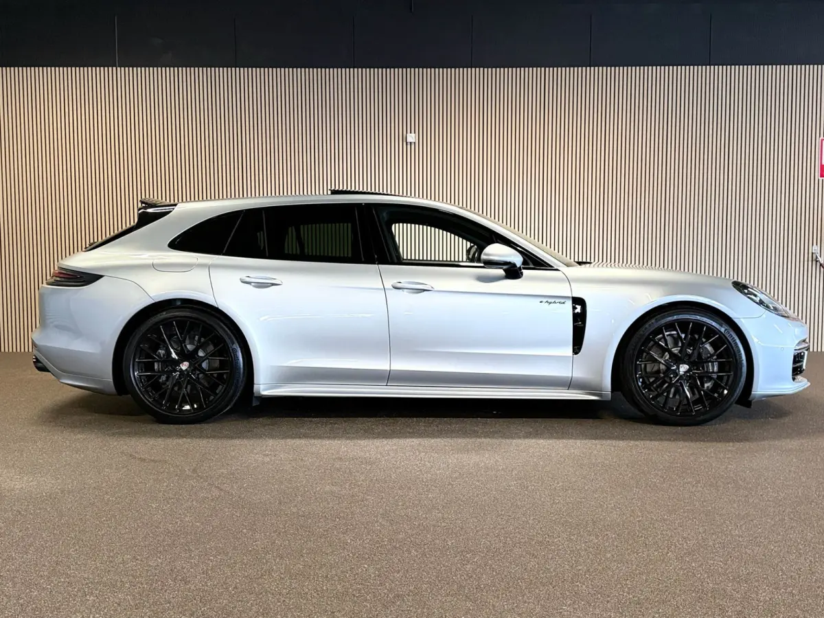 2.9 4 E-Hybrid-SPORT DESIGN-SPORT UITLAAT-18 VOUDIG-PDLS-SPORT CHRONO-ZEER COMPLEET