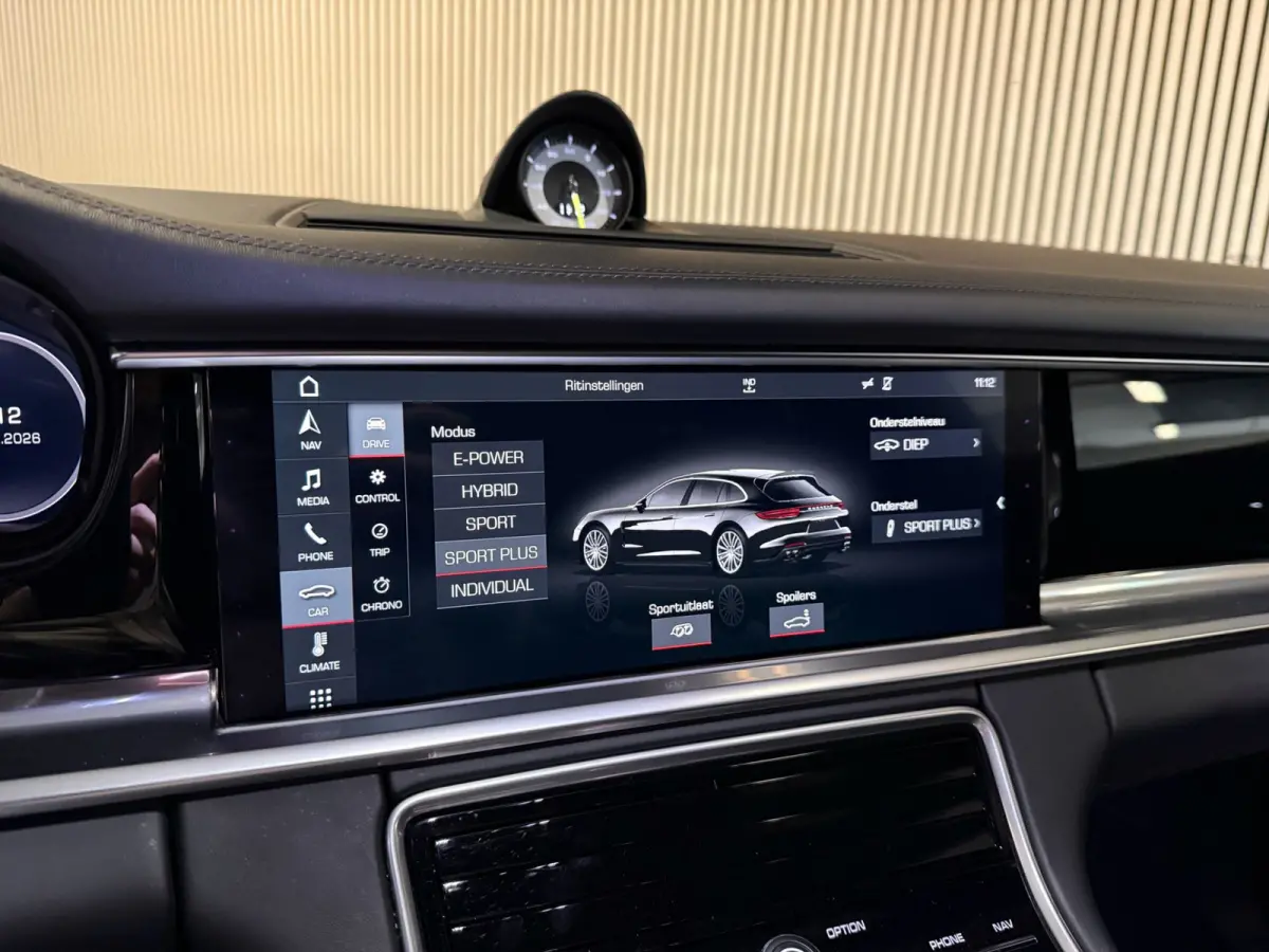 2.9 4 E-Hybrid-SPORT DESIGN-SPORT UITLAAT-18 VOUDIG-PDLS-SPORT CHRONO-ZEER COMPLEET