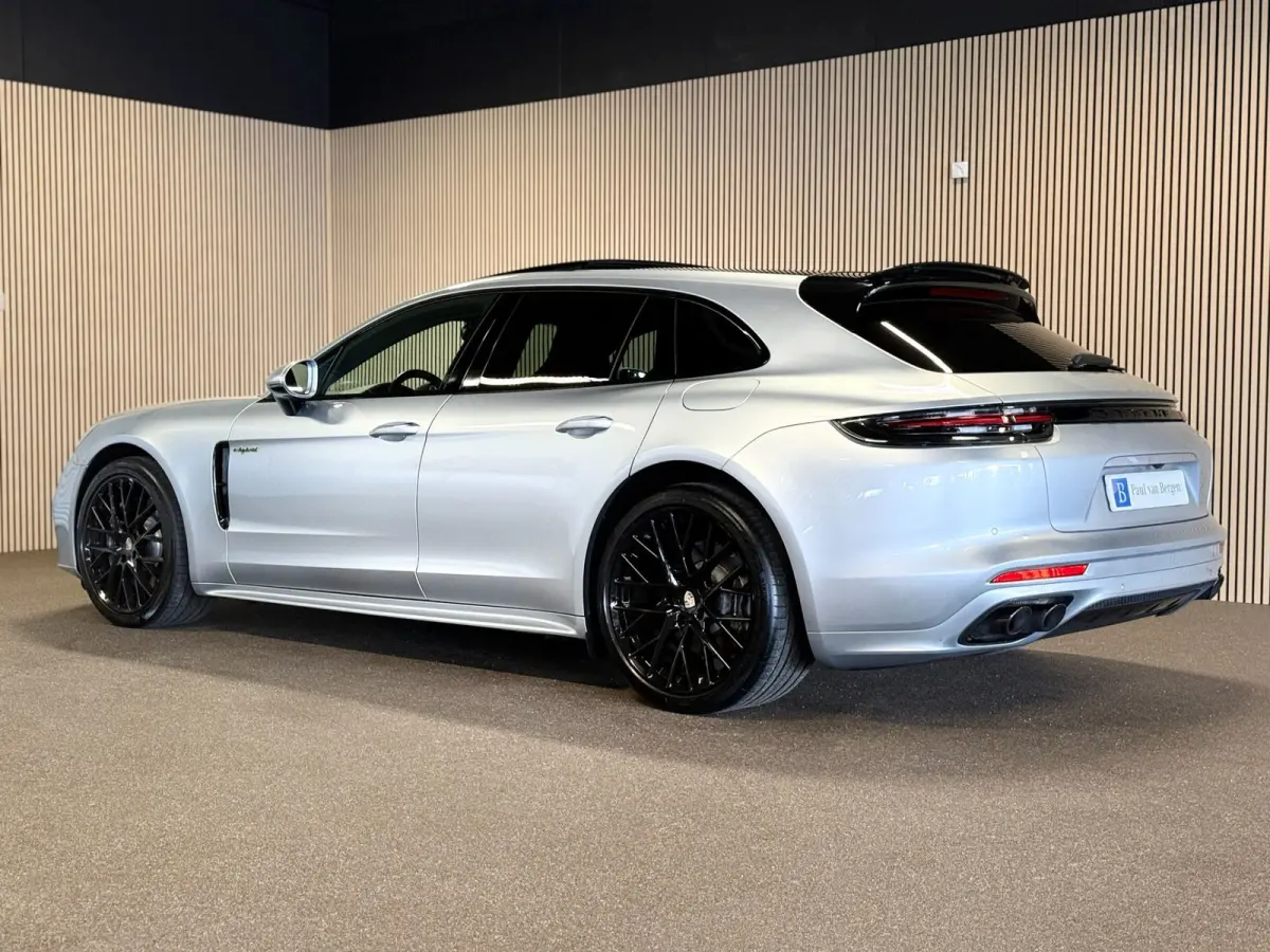 2.9 4 E-Hybrid-SPORT DESIGN-SPORT UITLAAT-18 VOUDIG-PDLS-SPORT CHRONO-ZEER COMPLEET