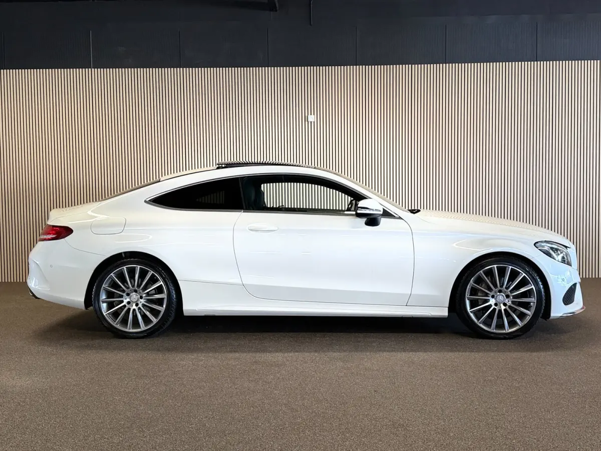 180 AMG STYLING-PANORAMA-BURMESTER-TREKHAAK-19 INCH MULTISPAAKS