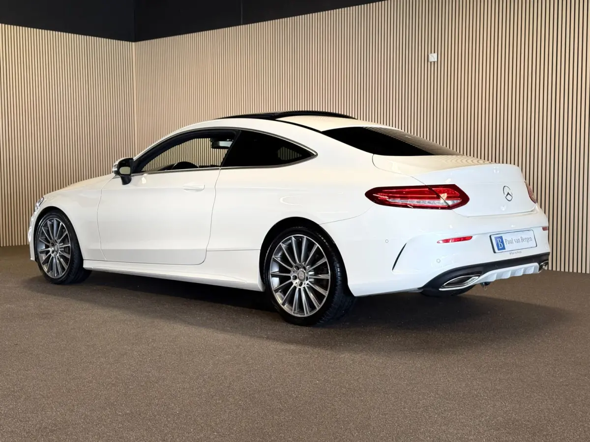 180 AMG STYLING-PANORAMA-BURMESTER-TREKHAAK-19 INCH MULTISPAAKS