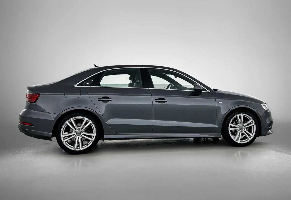 35 TFSI CoD Advance Sport | Stoelverwarming | Electronic Climate Control | Cruise Control | Buitenspiegels Elektrisch Verstel- en Verwarmbaar | LED Koplampen | Lederen Stuurwiel | Lederen-St