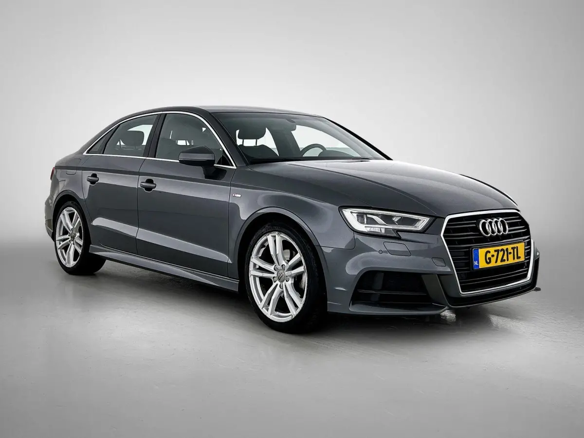 35 TFSI CoD Advance Sport | Stoelverwarming | Electronic Climate Control | Cruise Control | Buitenspiegels Elektrisch Verstel- en Verwarmbaar | LED Koplampen | Lederen Stuurwiel | Lederen-St