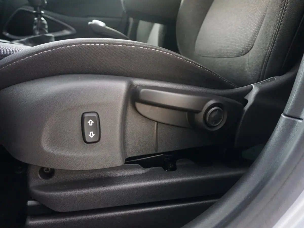 1.2 Turbo Elegance | Navigatie | Apple CarPlay / Android Auto | Climate Control | Achteruitrijcamera |