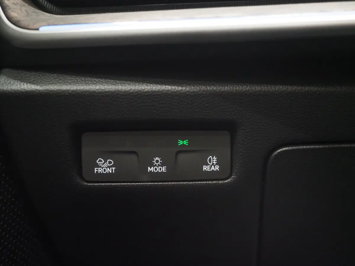 1.5 TSI PHEV Laurin & Klement | Leder | Massage | HUD | Canton | Camera | Sfeerlicht | Memory | Keyless