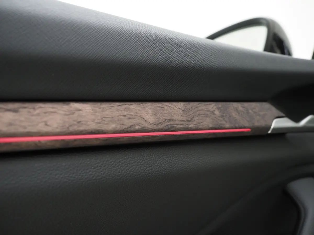 1.5 TSI PHEV Laurin & Klement | Leder | Massage | HUD | Canton | Camera | Sfeerlicht | Memory | Keyless