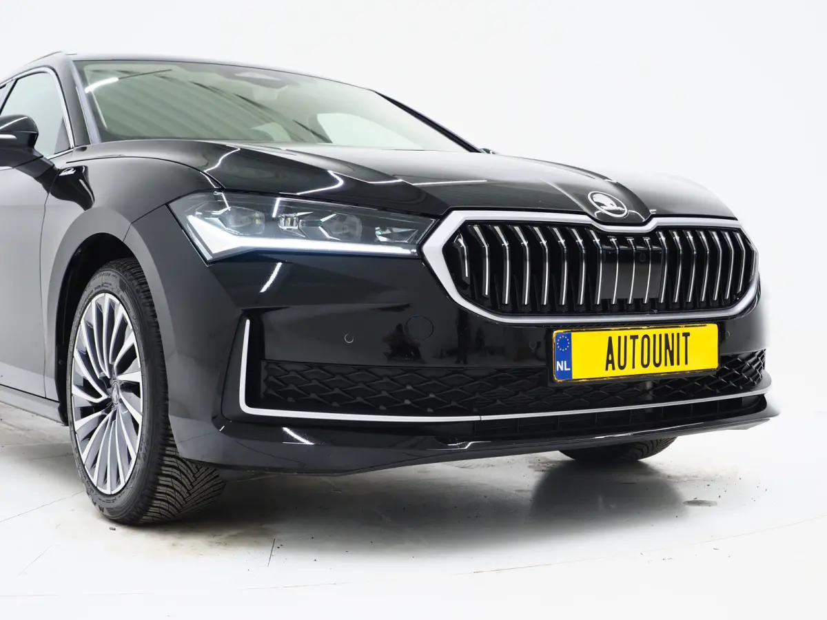 1.5 TSI PHEV Laurin & Klement | Leder | Massage | HUD | Canton | Camera | Sfeerlicht | Memory | Keyless