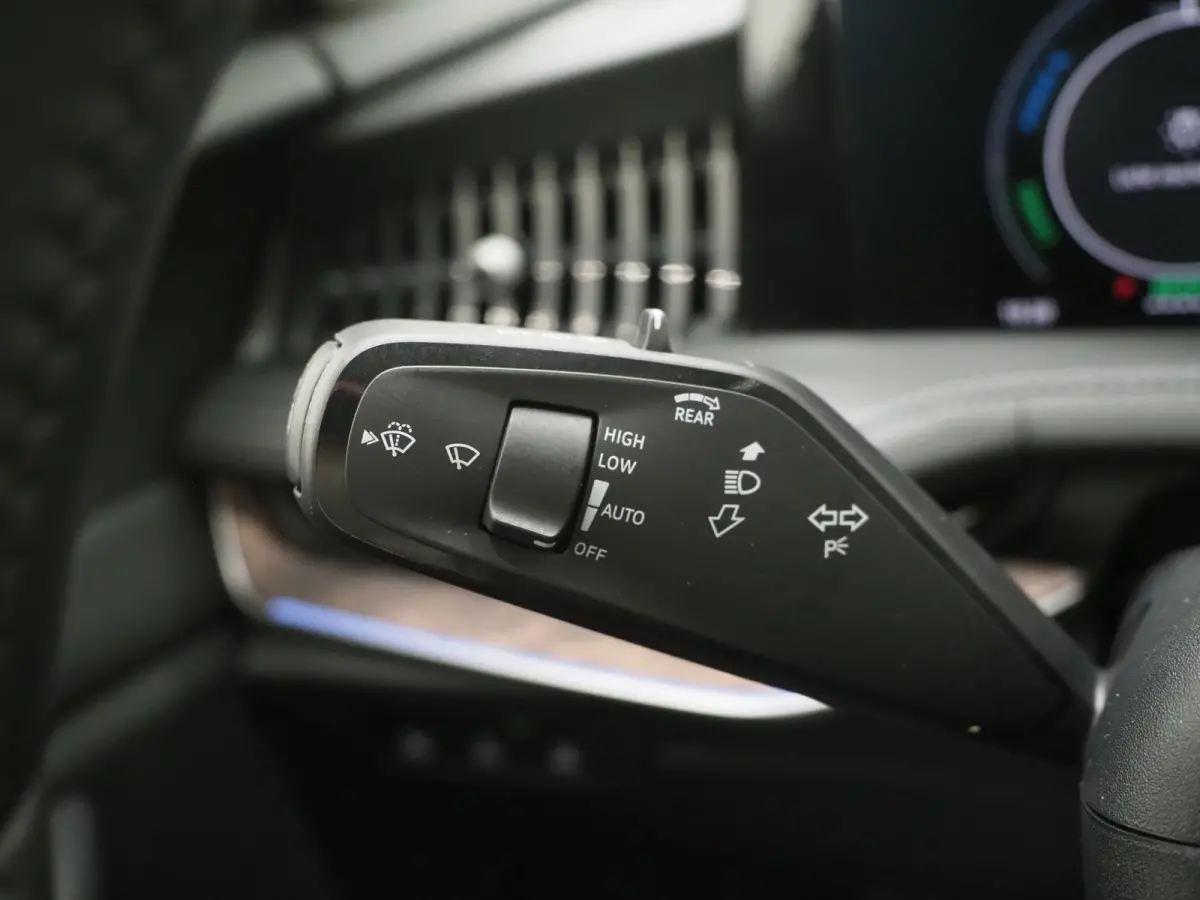 1.5 TSI PHEV Laurin & Klement | Leder | Massage | HUD | Canton | Camera | Sfeerlicht | Memory | Keyless