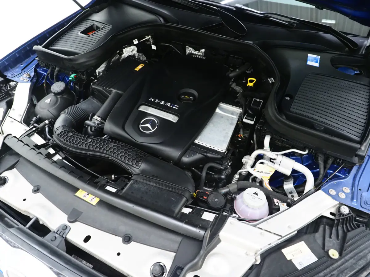 4MATIC Premium Plus | Panoramadak | Trekhaak | Massage | Leder | Stoelkoeling | Sfeerlicht | Carplay