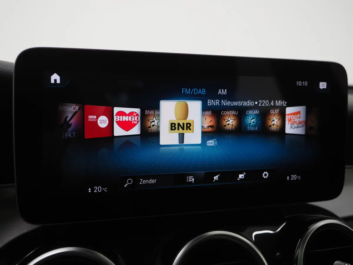 4MATIC Premium Plus | Panoramadak | Trekhaak | Massage | Leder | Stoelkoeling | Sfeerlicht | Carplay