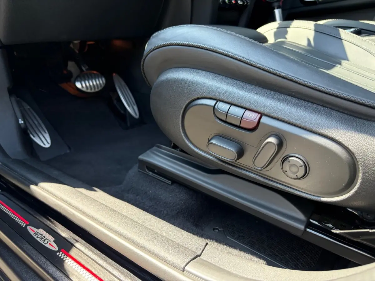 2.0 JCW All4 Pano ACC HUD H/K Camera Yours Leder Memory Trekhaak