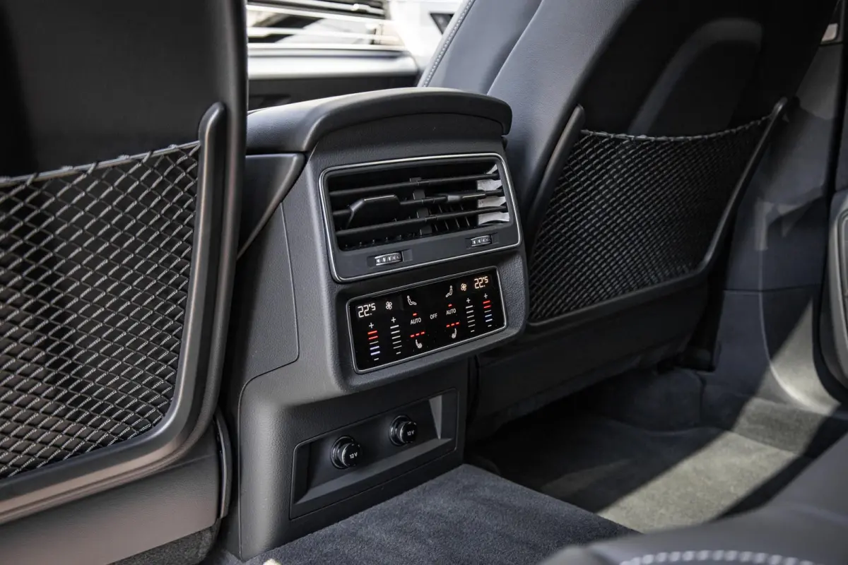 SQ8 4.0 TFSI 507pk quattro | Panoramadak | B&O Advanced | Matrix LED | 360 Camera | 23" Velgen