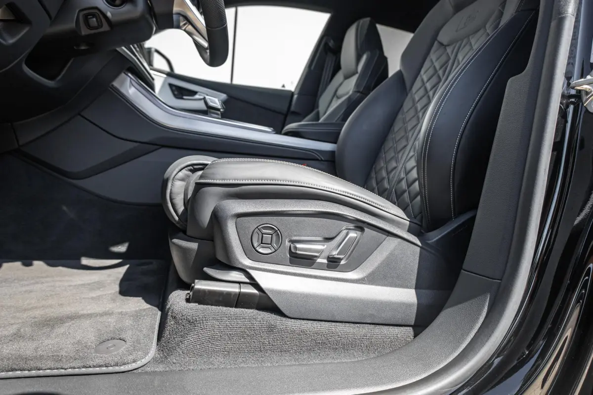 SQ8 4.0 TFSI 507pk quattro | Panoramadak | B&O Advanced | Matrix LED | 360 Camera | 23" Velgen