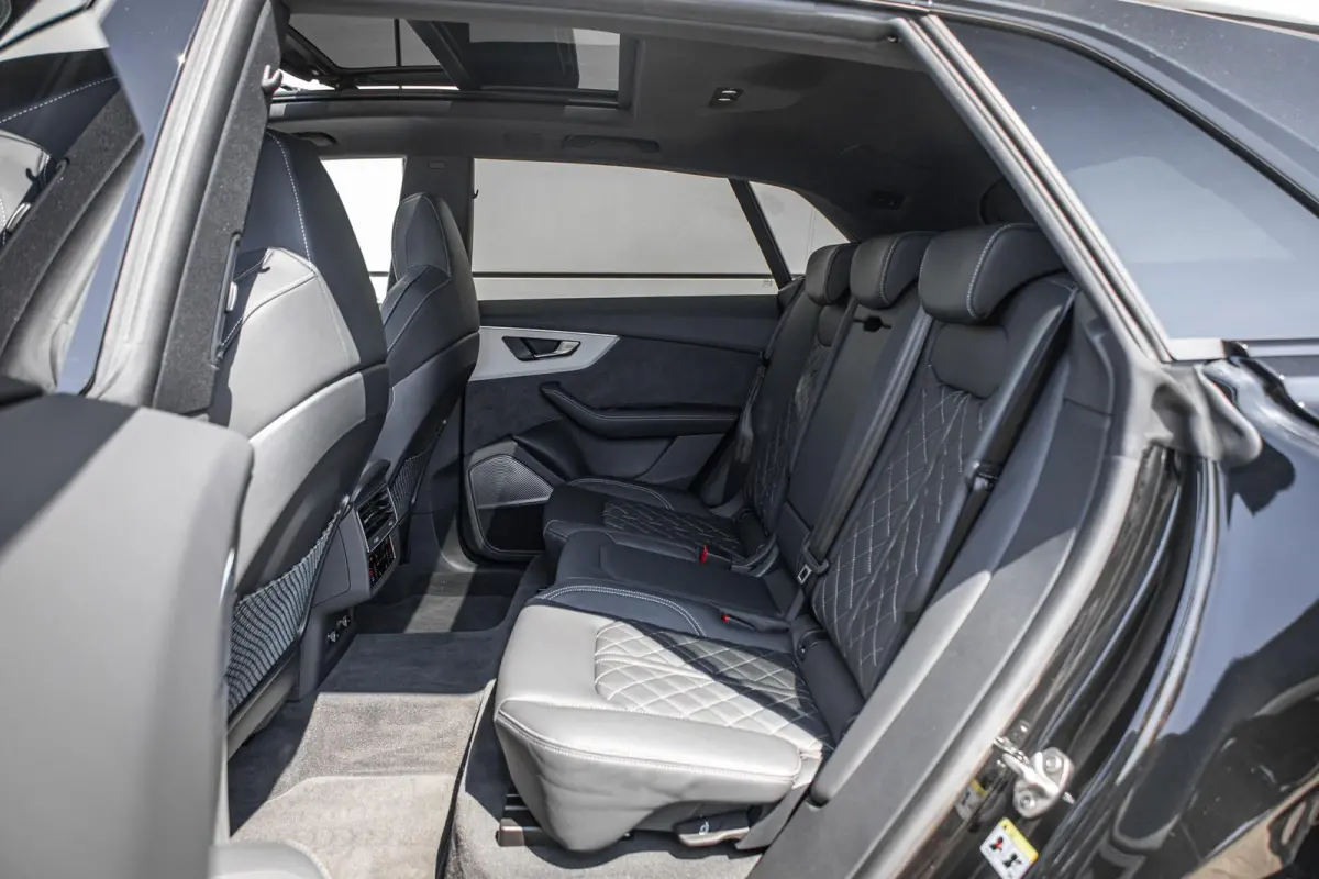 SQ8 4.0 TFSI 507pk quattro | Panoramadak | B&O Advanced | Matrix LED | 360 Camera | 23" Velgen