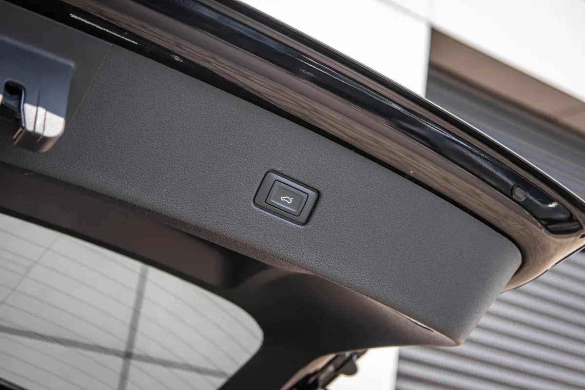 SQ8 4.0 TFSI 507pk quattro | Panoramadak | B&O Advanced | Matrix LED | 360 Camera | 23" Velgen