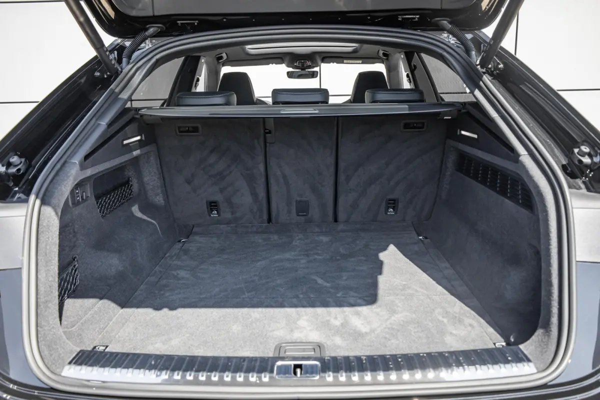 SQ8 4.0 TFSI 507pk quattro | Panoramadak | B&O Advanced | Matrix LED | 360 Camera | 23" Velgen