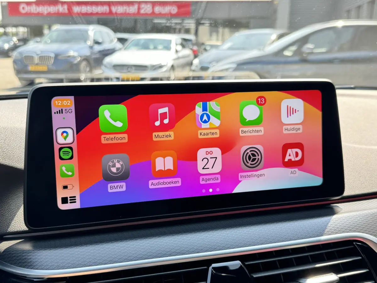 530e High Executive M Sport Panoramadak Trekhaak Harman-Kardon Carplay 19 inch Laser Licht Keyless Entry Head-Up Display SOH 91%