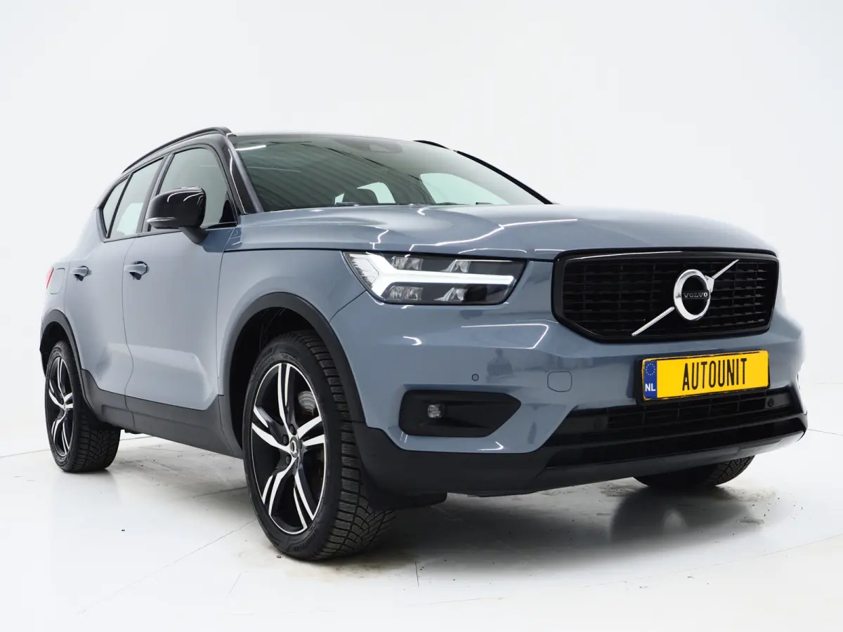 1.5 T5 R-Design | Panoramadak | Leder | Trekhaak | Harman/Kardon | Keyless | Camera | Carplay