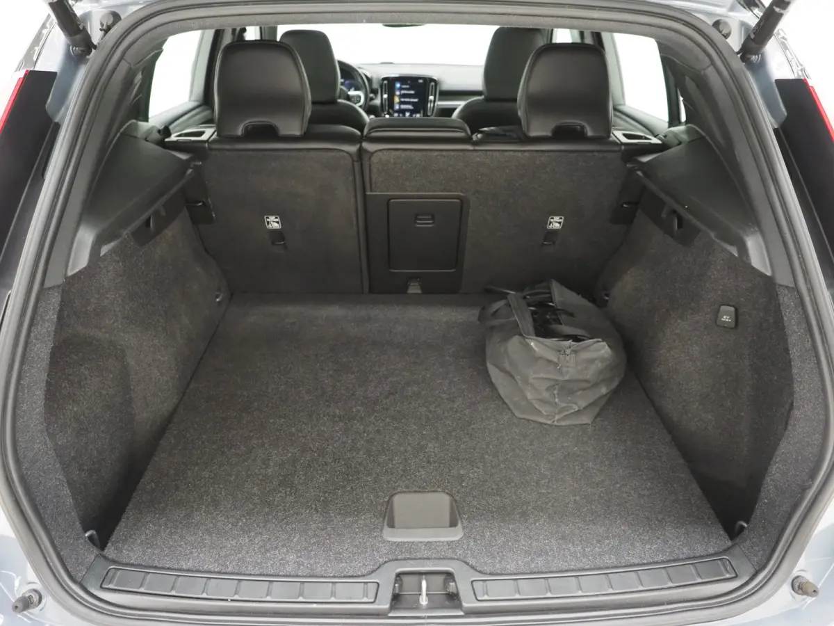 1.5 T5 R-Design | Panoramadak | Leder | Trekhaak | Harman/Kardon | Keyless | Camera | Carplay