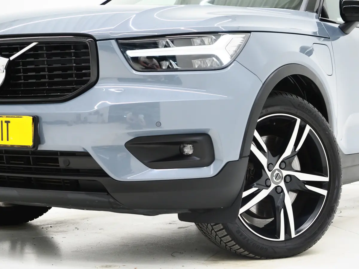 1.5 T5 R-Design | Panoramadak | Leder | Trekhaak | Harman/Kardon | Keyless | Camera | Carplay