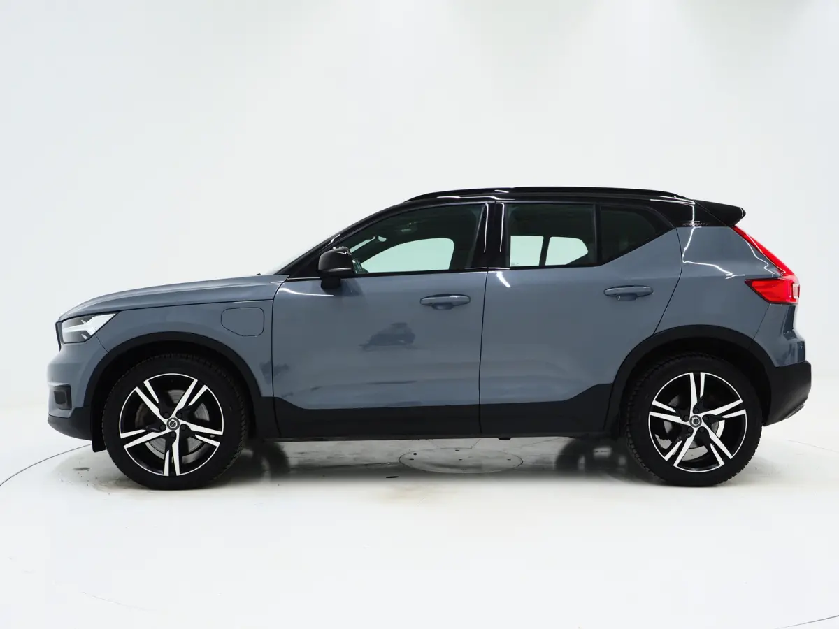 1.5 T5 R-Design | Panoramadak | Leder | Trekhaak | Harman/Kardon | Keyless | Camera | Carplay