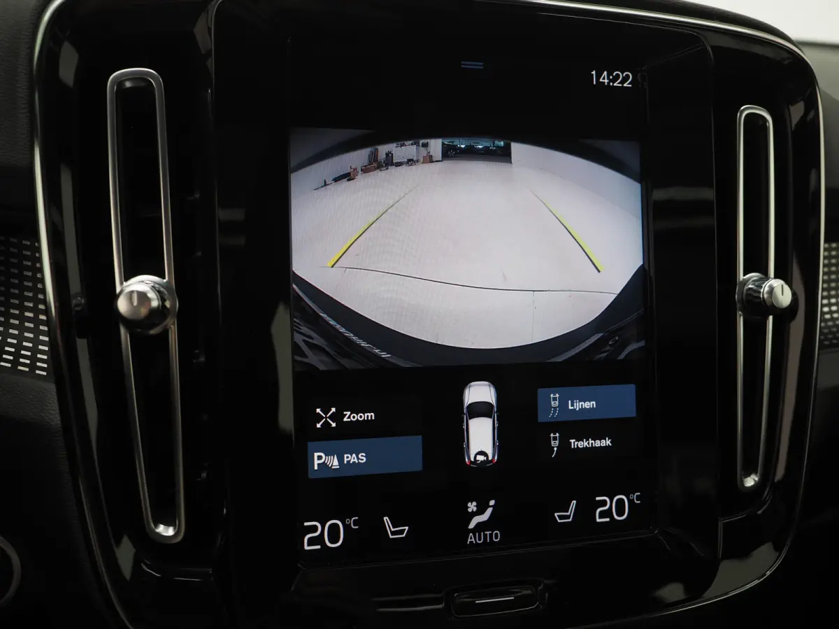 1.5 T5 R-Design | Panoramadak | Leder | Trekhaak | Harman/Kardon | Keyless | Camera | Carplay