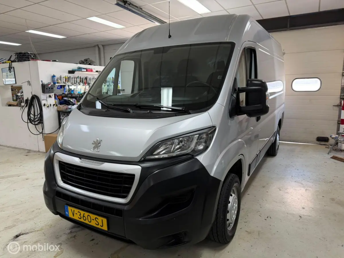 Bestel 330 2.0 BlueHDI L2H2 Premium Pack