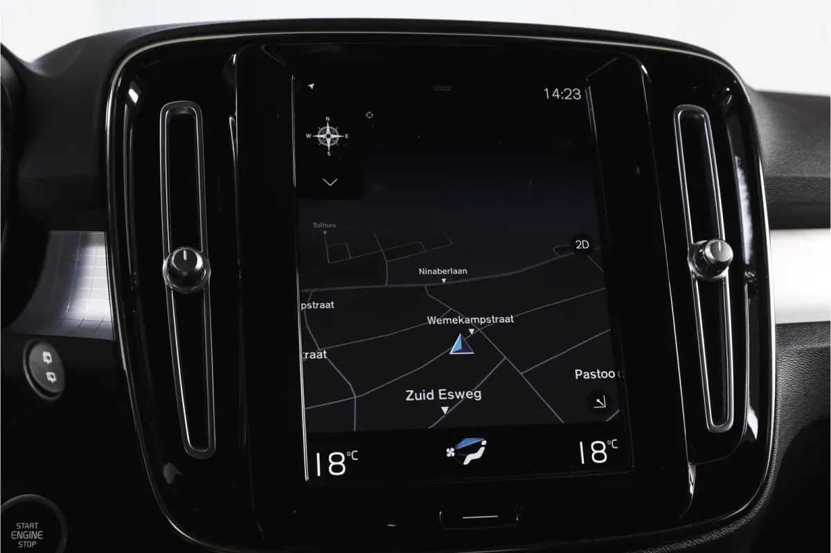 1.5 T3 Business Pro 164 PK | Elek. Trekhaak | Dig. Cockpit | Adapt. Cruise | PDC | NAV + App. Connect | ECC | Elek. Klep | LM 18" |