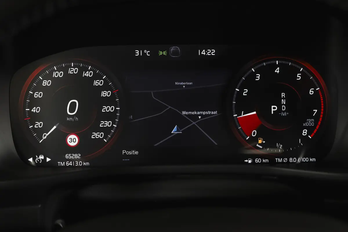 1.5 T3 Business Pro 164 PK | Elek. Trekhaak | Dig. Cockpit | Adapt. Cruise | PDC | NAV + App. Connect | ECC | Elek. Klep | LM 18" |