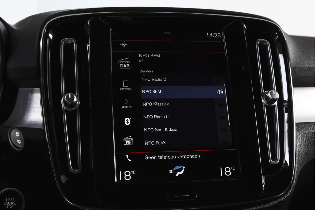 1.5 T3 Business Pro 164 PK | Elek. Trekhaak | Dig. Cockpit | Adapt. Cruise | PDC | NAV + App. Connect | ECC | Elek. Klep | LM 18" |