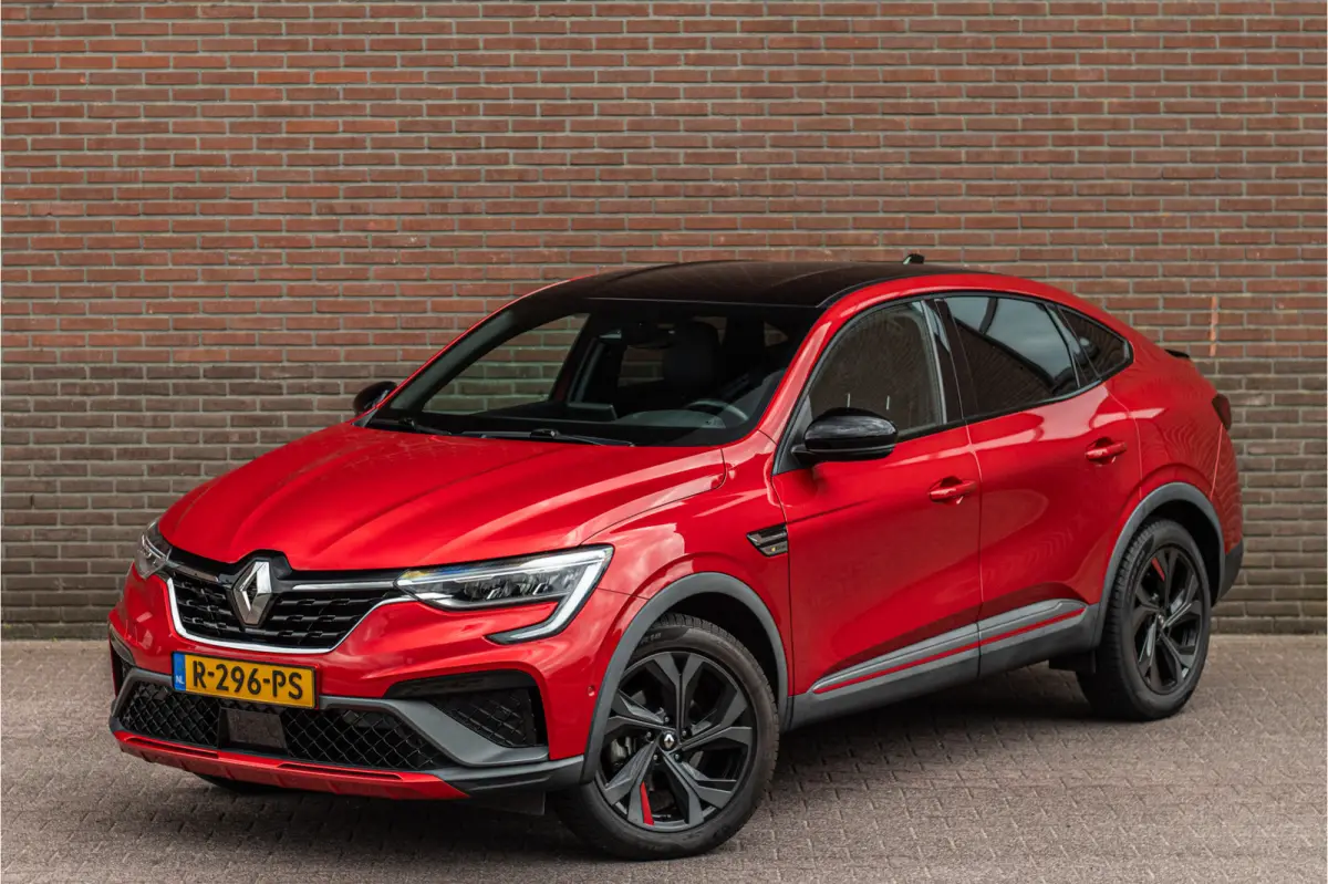 1.6 E-Tech R.S. Line, Origineel NL, Bose, Trekhaak, Adaptive Cruise, Carplay, Stoel & Stuurverwarming, Full LED, Camera.