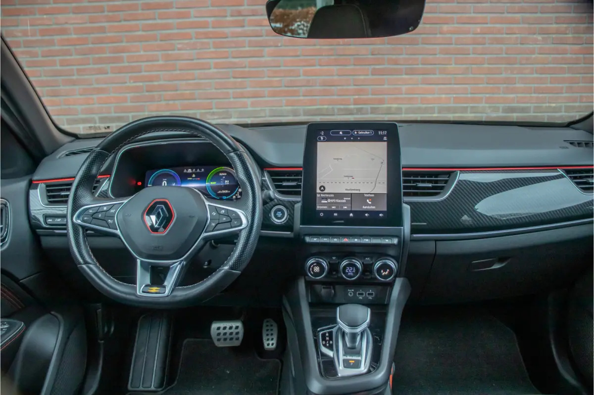 1.6 E-Tech R.S. Line, Origineel NL, Bose, Trekhaak, Adaptive Cruise, Carplay, Stoel & Stuurverwarming, Full LED, Camera.