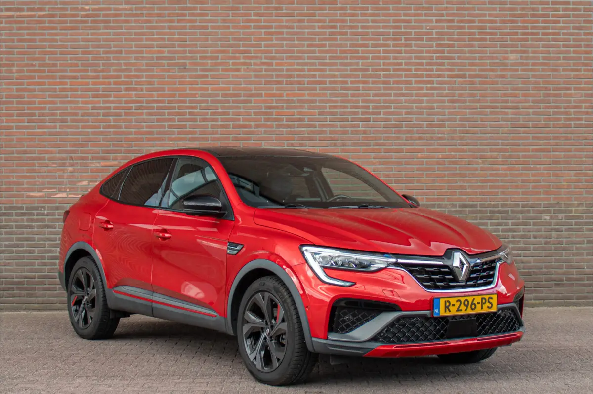 1.6 E-Tech R.S. Line, Origineel NL, Bose, Trekhaak, Adaptive Cruise, Carplay, Stoel & Stuurverwarming, Full LED, Camera.