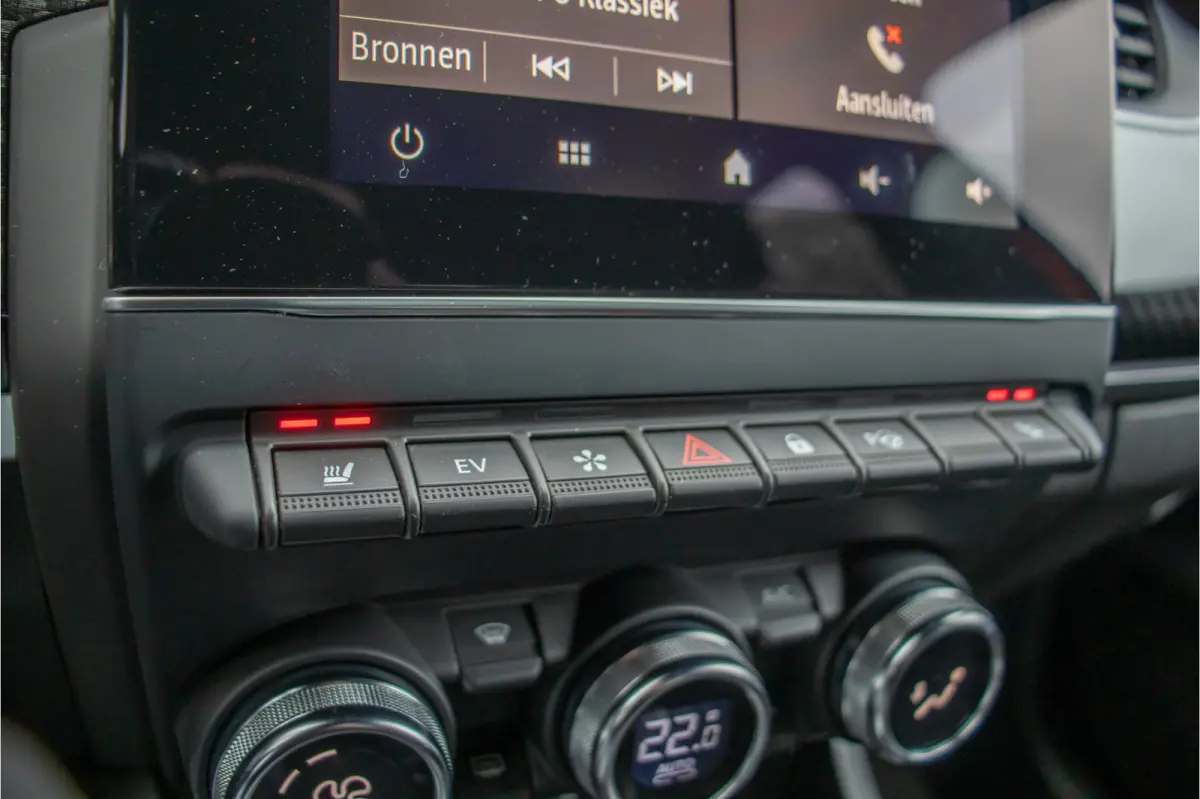 1.6 E-Tech R.S. Line, Origineel NL, Bose, Trekhaak, Adaptive Cruise, Carplay, Stoel & Stuurverwarming, Full LED, Camera.