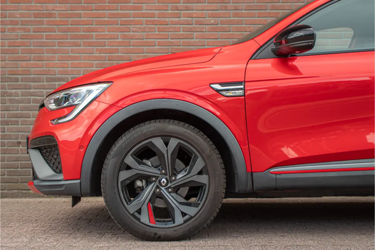 1.6 E-Tech R.S. Line, Origineel NL, Bose, Trekhaak, Adaptive Cruise, Carplay, Stoel & Stuurverwarming, Full LED, Camera.