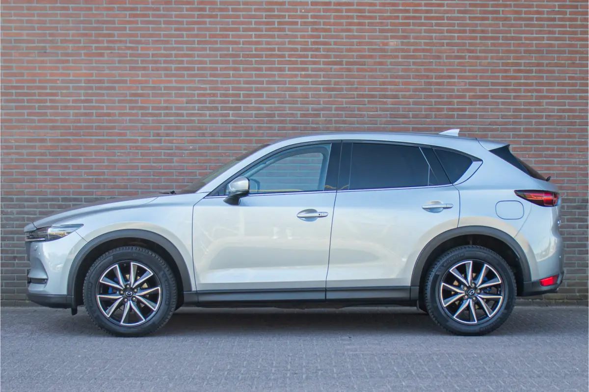 2.5 SkyActiv-G Exclusive-Line 4WD, 360 Camera, Adaptive Cruise, Trekhaak, Leder, Head-up, Memory, Stoel & Stuurverwarming.
